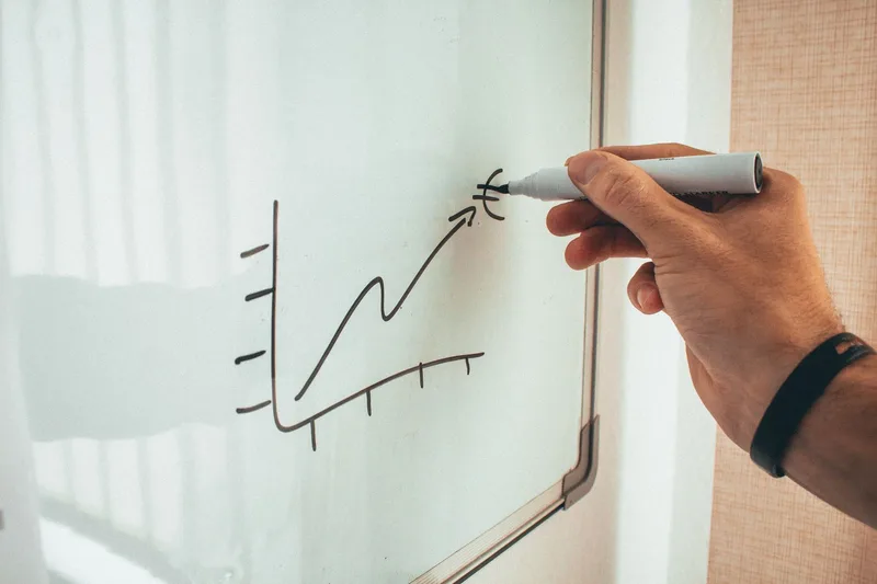 Business growth chart — signals that it is time to raise your Etsy product prices